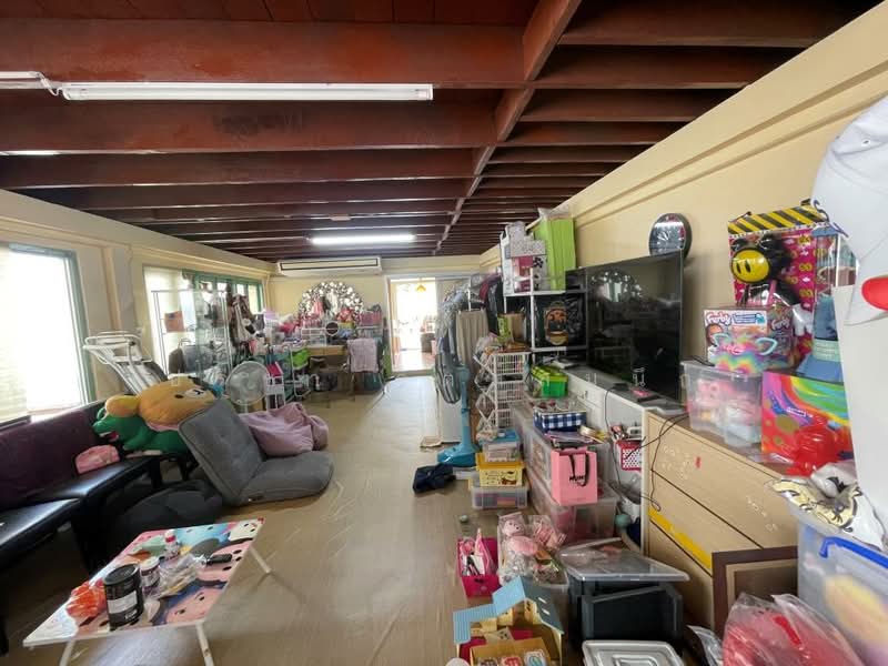 Wood house 2 bedroom plus separate maid house and garden around BTS Saphan Khwai, Bangkok, ประดิพัทธ์, Samsen Nai, Phaya Thai, Bangkok, 2 Bedrooms, 200 sqm, Single Detached House For Rent, by ปรีชา จิตต์สมนึก, 500466271 - DDproperty.com