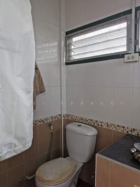 Wood house 2 bedroom plus separate maid house and garden around BTS Saphan Khwai, Bangkok, ประดิพัทธ์, Samsen Nai, Phaya Thai, Bangkok, 2 Bedrooms, 200 sqm, Single Detached House For Rent, by ปรีชา จิตต์สมนึก, 500466271 - DDproperty.com