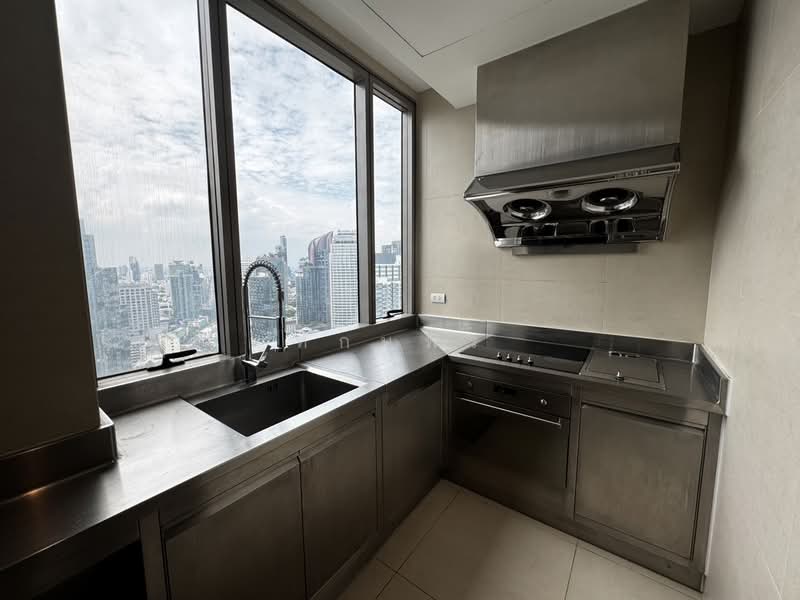 ASHTON Morph 38, Bangkok, 88 Soi Sukhumvit 38, Phra Kanong, Khlong Toei, Bangkok, 4 Bedrooms, 420 sqm, Condo For Sale, by ทักษพร, 500466279 - DDproperty.com