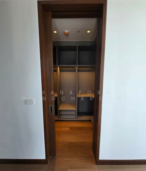 Dusit Central Park (Residences), Bangkok, 946 Rama 4 Road, Silom, Bang Rak, Bangkok, 1 Bedroom, 78 sqm, Condo For Sale, by Thanaporn Wongcharoen, 500466290 - DDproperty.com