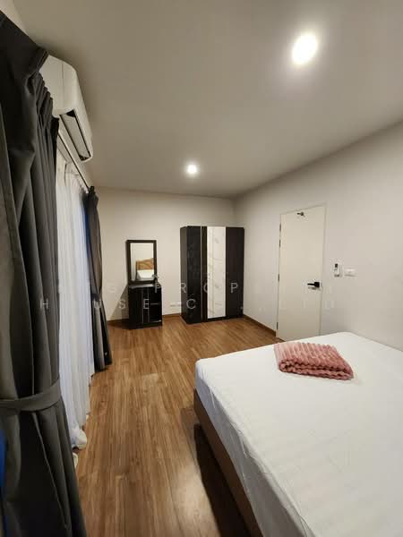 Baan klang muang Phaholyothin 50, Bangkok, Soi Phahonyothin 50, Khlong Tanon, Sai Mai, Bangkok, 3 Bedrooms, 150 sqm, Single Detached House For Rent, by NTG Property House Co.,Ltd., 500466349 - DDproperty.com
