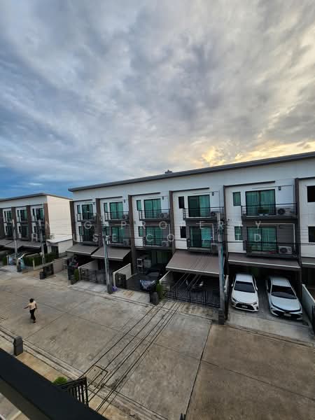 Baan klang muang Phaholyothin 50, Bangkok, Soi Phahonyothin 50, Khlong Tanon, Sai Mai, Bangkok, 3 Bedrooms, 150 sqm, Single Detached House For Rent, by NTG Property House Co.,Ltd., 500466349 - DDproperty.com