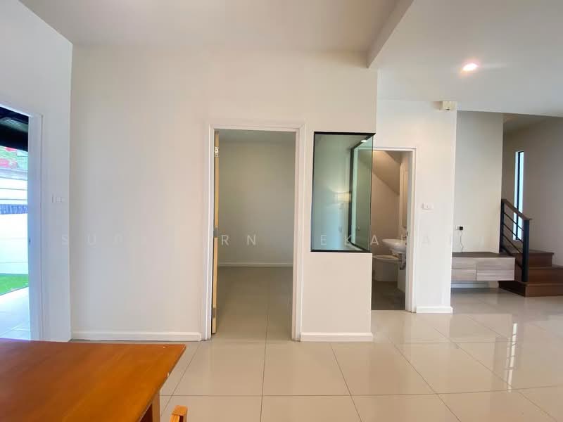 S Gate Chaengwattana-Kanjanapisek, Nonthaburi, Soi Imam Safi'i Road, Lahan, Bang Bua Thong, Nonthaburi, 3 Bedrooms, 100 sqm, Townhouse For Sale, by Supaporn Sekajarn, 500466352 - DDproperty.com