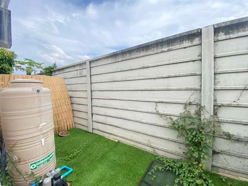 S Gate Chaengwattana-Kanjanapisek, Nonthaburi, Soi Imam Safi'i Road, Lahan, Bang Bua Thong, Nonthaburi, 3 Bedrooms, 100 sqm, Townhouse For Sale, by Supaporn Sekajarn, 500466352 - DDproperty.com