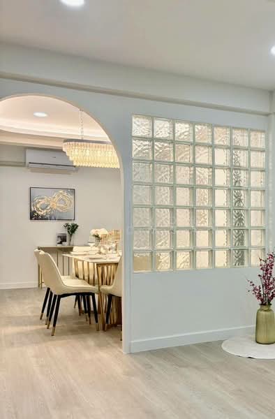 บ้านเดี่ยวหรูให้เช่า ห้วยขวาง – สุทธิสาร – รัชดา, Bangkok, Huai Khwang, Bangkok, 5 Bedrooms, 180 sqm, Single Detached House For Rent, by Wuthikorn Prasomsan, 500466361 - DDproperty.com