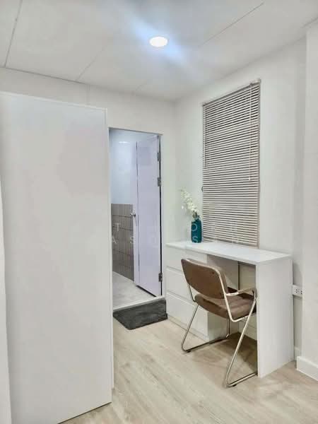 บ้านเดี่ยวหรูให้เช่า ห้วยขวาง – สุทธิสาร – รัชดา, Bangkok, Huai Khwang, Bangkok, 5 Bedrooms, 180 sqm, Single Detached House For Rent, by Wuthikorn Prasomsan, 500466361 - DDproperty.com