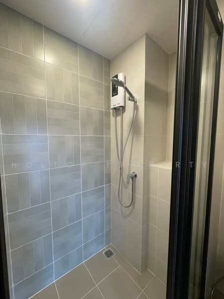 Dcondo Vivid Rangsit, Pathum Thani, Phaholyothin Road, Khlong Nung, Khlong Luang, Pathum Thani, 1 Bedroom, 25 sqm, Condo For Rent, by Holtop Property, 500466374 - DDproperty.com