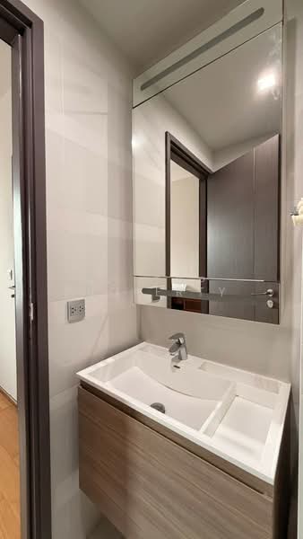 Keyne by Sansiri, Bangkok, 766 Sukhumvit Road, Khlong Toei, Bangkok, 1 Bedroom, 35 sqm, Condo For Rent, by Holtop Property, 500466392 - DDproperty.com