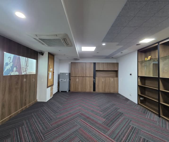 Office building 4.5 storey Krungthepkreetha - Motorway road side, Bangkok, คู่ขนานมอเตอร์เวย์, Thap Chang, Saphan Sung, Bangkok, , 1,163 sqm, Office Space For Sale, by ดวงจงกล ชุ่มสวัสดิ์, 500466403 - DDproperty.com