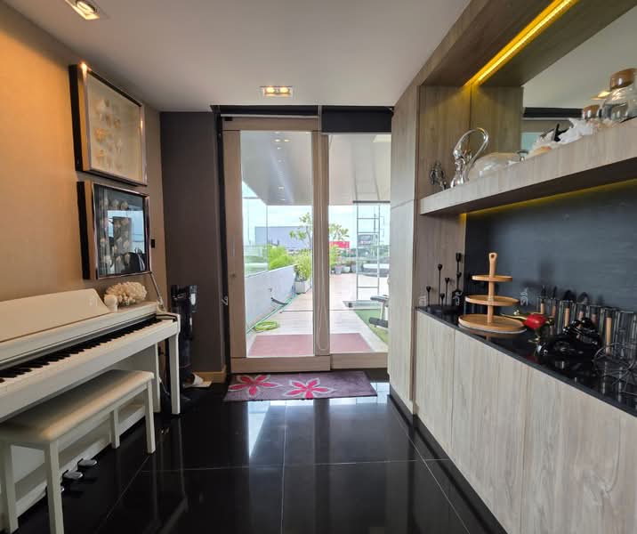 Office building 4.5 storey Krungthepkreetha - Motorway road side, Bangkok, คู่ขนานมอเตอร์เวย์, Thap Chang, Saphan Sung, Bangkok, , 1,163 sqm, Office Space For Sale, by ดวงจงกล ชุ่มสวัสดิ์, 500466403 - DDproperty.com