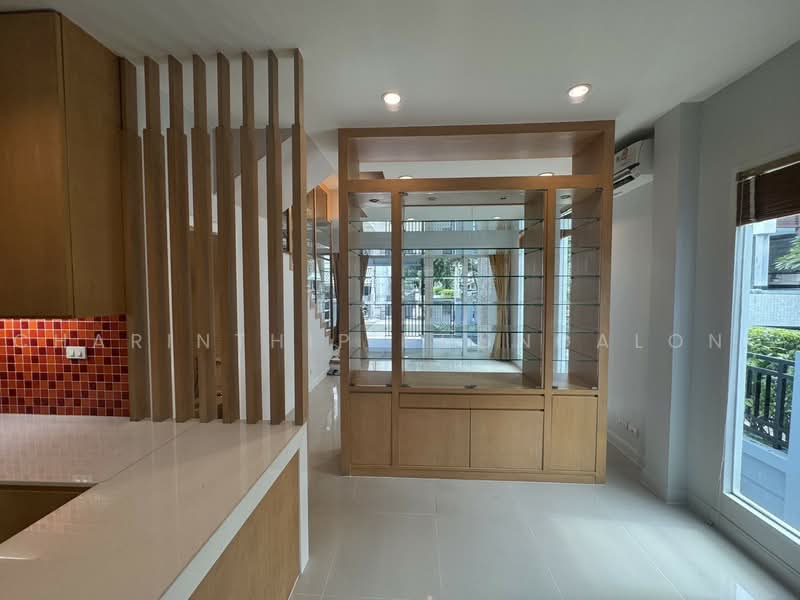 Baan Klang Muang Urbanion Rama 9-Ladprao, Bangkok, Soi Ladprao 84, Ladprao Road, Wang Thonglang, Bangkok, 3 Bedrooms, 180 sqm, Townhouse For Rent, by Charinthip Phungalong, 500466408 - DDproperty.com