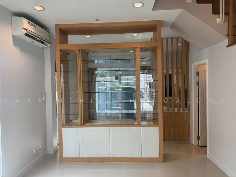 Baan Klang Muang Urbanion Rama 9-Ladprao, Bangkok, Soi Ladprao 84, Ladprao Road, Wang Thonglang, Bangkok, 3 Bedrooms, 180 sqm, Townhouse For Rent, by Charinthip Phungalong, 500466408 - DDproperty.com