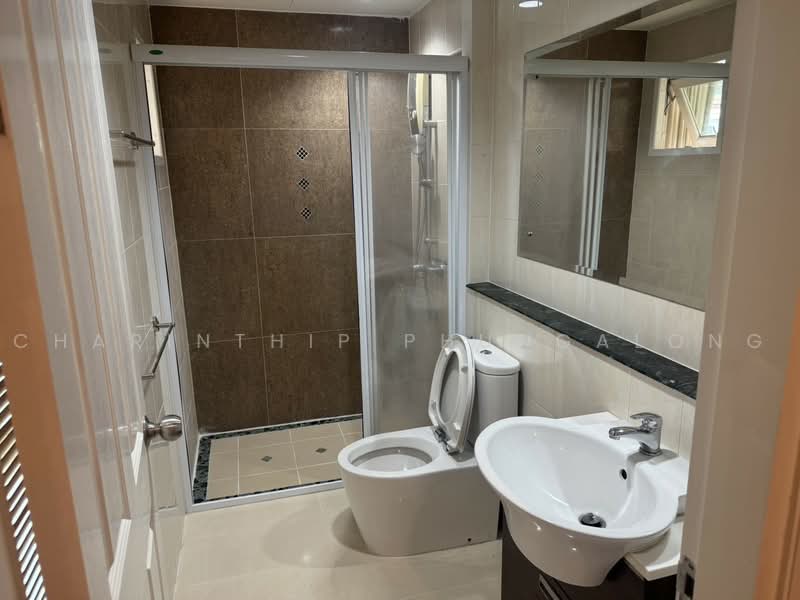 Baan Klang Muang Urbanion Rama 9-Ladprao : บ้านกลางเมือง เออร์บาเนี่ยน พระราม 9-ลาดพร้าว, กรุงเทพ, ซอยลาดพร้าว 84 ถนนลาดพร้าว, วังทองหลาง, กรุงเทพ, 180 ตร.ม., ทาวน์เฮ้าส์ ให้เช่า, โดย Charinthip Phungalong, 500466408 - DDproperty.com