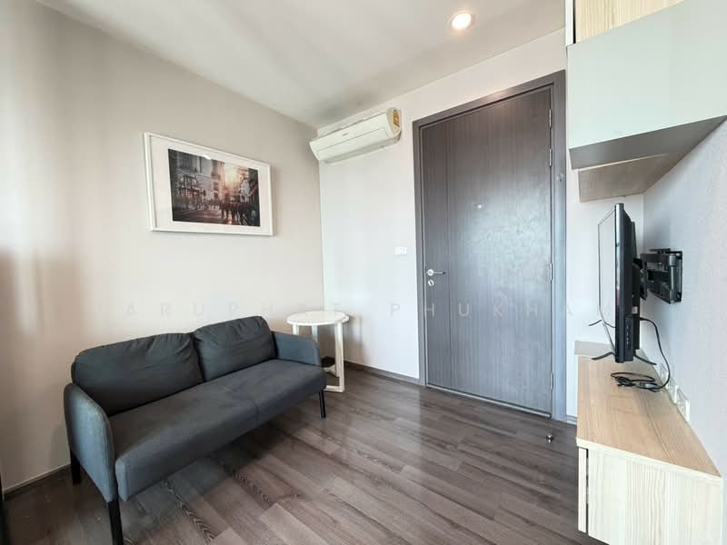 The Base Park West Sukhumvit 77, Bangkok, 11 Soi Sukhumvit 77 Sukhumvit Road, Phra Kanong Nua, Watthana, Bangkok, 1 Bedroom, 35 sqm, Condo For Rent, by Jaruphat Phukham, 500466410 - DDproperty.com