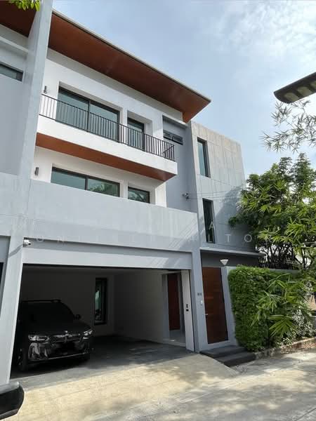 บ้านเดี่ยว สุขุมวิท 39, กรุงเทพ, sukhumvit 39, คลองตันเหนือ, วัฒนา, กรุงเทพ, 350 ตร.ม., บ้านเดี่ยว ให้เช่า, โดย chotika onlinerealtor, 500466417 - DDproperty.com