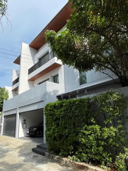 บ้านเดี่ยว สุขุมวิท 39, กรุงเทพ, sukhumvit 39, คลองตันเหนือ, วัฒนา, กรุงเทพ, 350 ตร.ม., บ้านเดี่ยว ให้เช่า, โดย chotika onlinerealtor, 500466417 - DDproperty.com