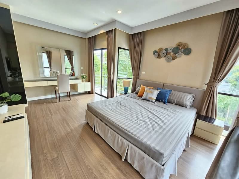 Baan Lumpini Suanluang Grand Rama 9, Bangkok, Prawet, Bangkok, 4 Bedrooms, 228 sqm, Single Detached House For Rent, by Jutarat Jitmun, 500466418 - DDproperty.com