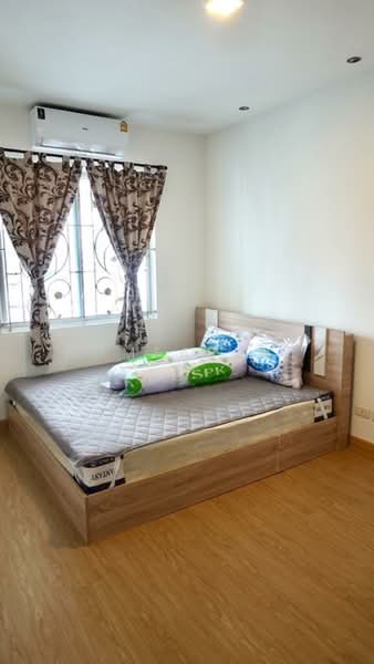 Areeya The Color 1, Bangkok, Lat Pla Khao Road, Chorake Bua, Lat Phrao, Bangkok, 3 Bedrooms, 155 sqm, Townhouse For Rent, by Home4rent, 500466426 - DDproperty.com
