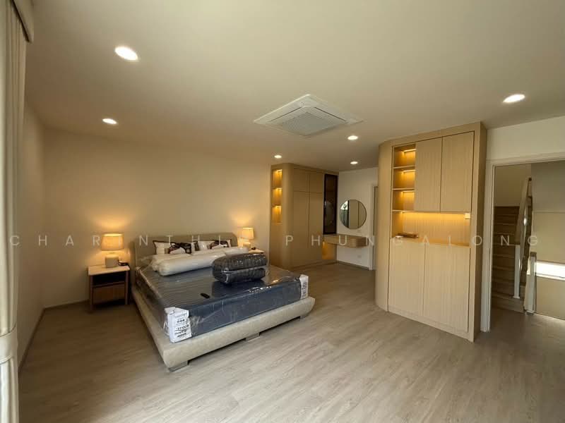 Nue Verse Krungthep Kreetha, Bangkok, Srinakarin - Romklao Road, Saphan Sung, Bangkok, 3 Bedrooms, 202 sqm, Townhouse For Rent, by Charinthip Phungalong, 500466433 - DDproperty.com