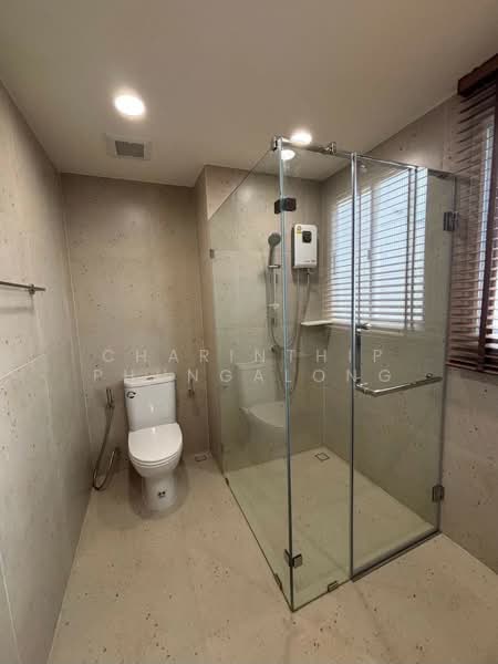 Nue Verse Krungthep Kreetha, Bangkok, Srinakarin - Romklao Road, Saphan Sung, Bangkok, 3 Bedrooms, 202 sqm, Townhouse For Rent, by Charinthip Phungalong, 500466433 - DDproperty.com