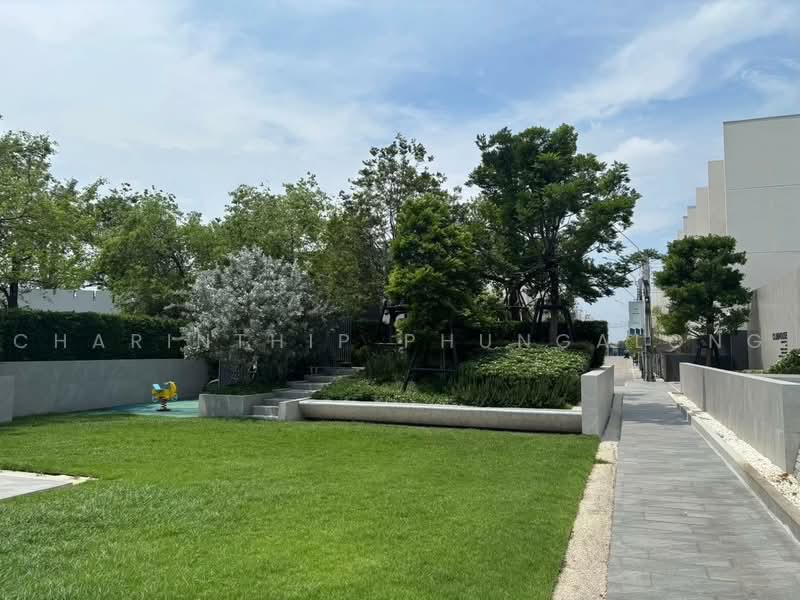 Nue Verse Krungthep Kreetha, Bangkok, Srinakarin - Romklao Road, Saphan Sung, Bangkok, 3 Bedrooms, 202 sqm, Townhouse For Rent, by Charinthip Phungalong, 500466433 - DDproperty.com