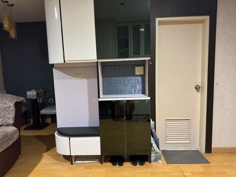 St Louis Grand Terrace, Bangkok, Soi Sathon 11 S Sathon Rd, Yan Nawa, Sathon, Bangkok, 1 Bedroom, 47 sqm, Condo For Rent, by Holtop Property, 500466454 - DDproperty.com