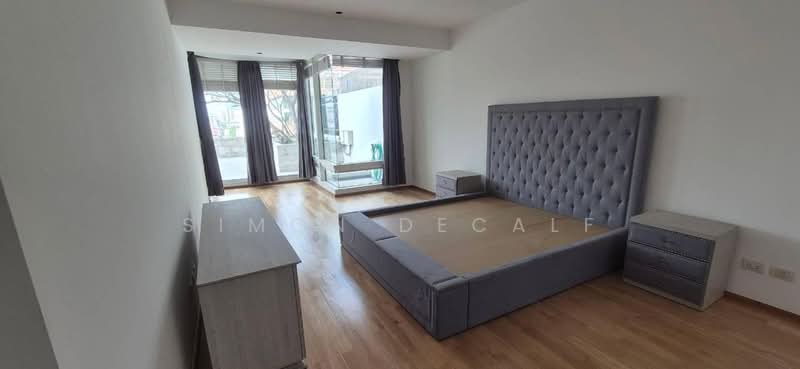 The Empire Place, Bangkok, 88 Narathiwatratchanakharin Road, Thung Maha Mek, Sathon, Bangkok, 3 Bedrooms, 370 sqm, Condo For Rent, by Simon Decalf, 500466464 - DDproperty.com