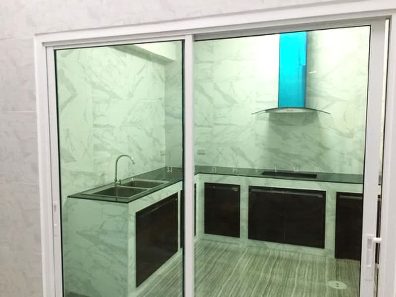 Golden Town 2 Pinklao - Charansanitwong, Nonthaburi, Bang Kruai-Sai Noi Road, Bang Kruai, Nonthaburi, 5 Bedrooms, 200 sqm, Townhouse For Rent, by นัฐพงค์ มณีอัครเนตร, 500466471 - DDproperty.com
