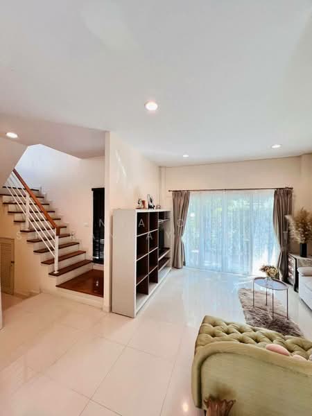 Perfect Place Sukhumvit 77-Suvarnabhumi, Samut Prakan, Lat Krabang Road, Rachathewa, Bang Plee, Samut Prakan, 3 Bedrooms, 200 sqm, Single Detached House For Rent, by Anyaporn Srikanlayanabut, 500466495 - DDproperty.com