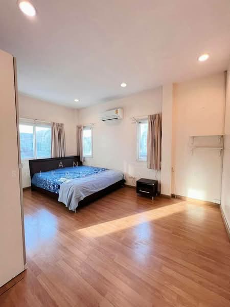 Perfect Place Sukhumvit 77-Suvarnabhumi, Samut Prakan, Lat Krabang Road, Rachathewa, Bang Plee, Samut Prakan, 3 Bedrooms, 200 sqm, Single Detached House For Rent, by Anyaporn Srikanlayanabut, 500466495 - DDproperty.com