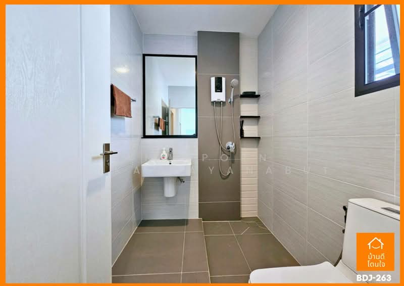 Bangkok Boulevard Rama 5, Nonthaburi, 34-38 Atchariya Prasith Road, Mahasawat, Bang Kruai, Nonthaburi, 5 Bedrooms, 319 sqm, Single Detached House For Rent, by Anyaporn Srikanlayanabut, 500466500 - DDproperty.com