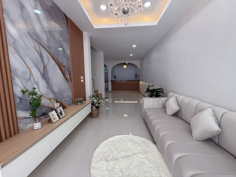 Pensiri 4, Bangkok, Soi Muban Phen Siri 4 Liap Wari, Nong Chok, Bangkok, 4 Bedrooms, 85 sqm, Townhouse For Sale, by Kwancheewa Yenchum, 500466541 - DDproperty.com