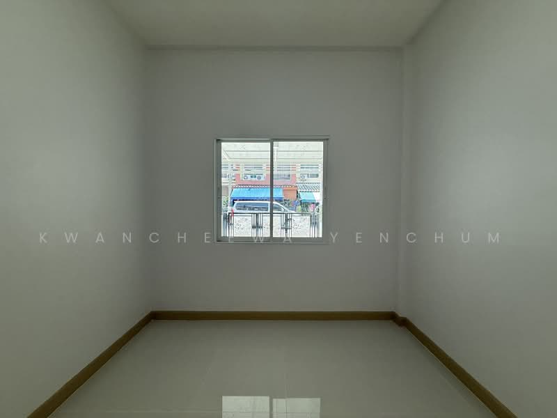 Pensiri 4, Bangkok, Soi Muban Phen Siri 4 Liap Wari, Nong Chok, Bangkok, 4 Bedrooms, 85 sqm, Townhouse For Sale, by Kwancheewa Yenchum, 500466541 - DDproperty.com