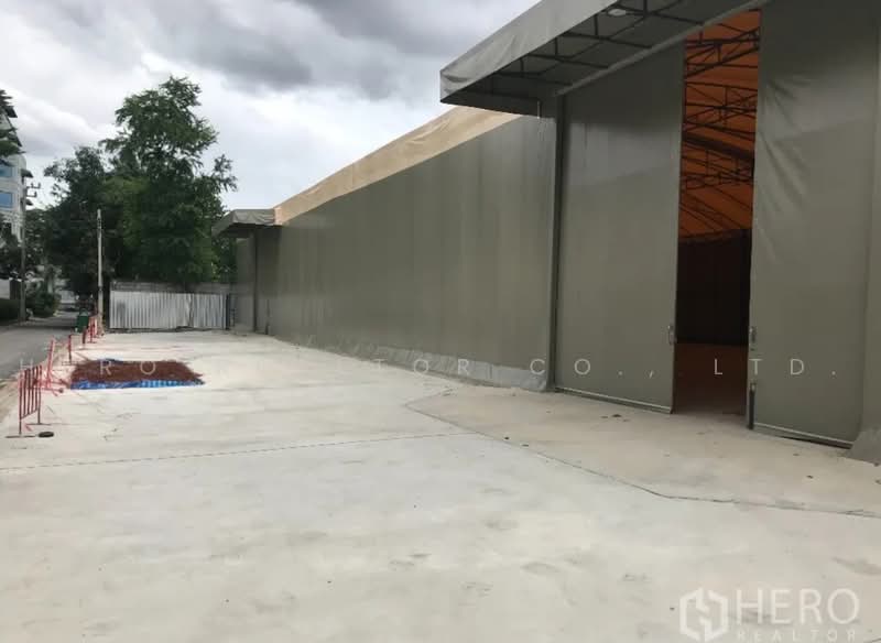 For rent Warehouse 1644 sq.m. in Bang Kapi, Huai Khwang, Bangkok HRE01155, Bangkok, Bang Kapi, Huai Khwang, Bangkok, , 1,644 sqm, Warehouse/Factory For Rent, by Hero Realtor Co., Ltd., 500466551 - DDproperty.com