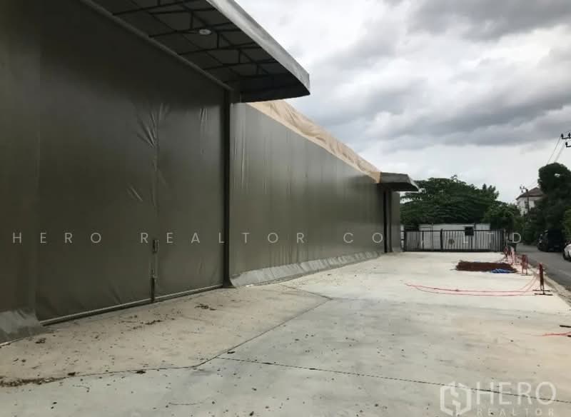 For rent Warehouse 1644 sq.m. in Bang Kapi, Huai Khwang, Bangkok HRE01155, Bangkok, Bang Kapi, Huai Khwang, Bangkok, , 1,644 sqm, Warehouse/Factory For Rent, by Hero Realtor Co., Ltd., 500466551 - DDproperty.com