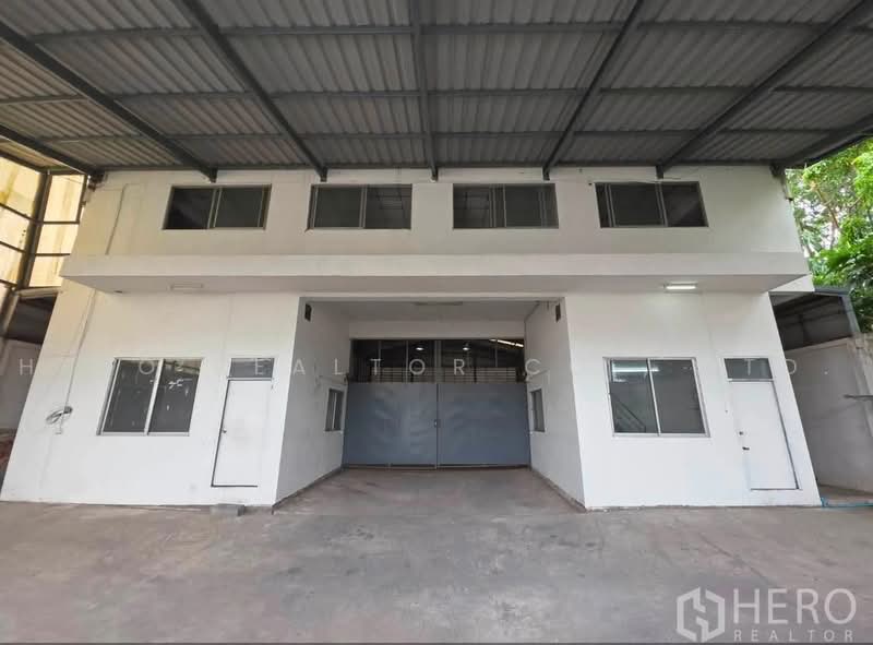 ให้เช่าหรือขายโกดัง 720 ตร.ม. ใกล้ BTS ปุณณวิถี พระโขนง กรุงเทพ HRE01159, กรุงเทพ, บางจาก, พระโขนง, กรุงเทพ, 720 ตร.ม., โกดัง-โรงงาน ให้เช่า, โดย Hero Realtor Co., Ltd., 500466571 - DDproperty.com