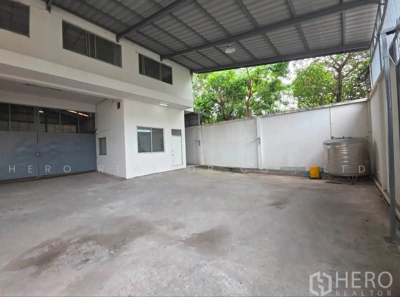 ให้เช่าหรือขายโกดัง 720 ตร.ม. ใกล้ BTS ปุณณวิถี พระโขนง กรุงเทพ HRE01159, กรุงเทพ, บางจาก, พระโขนง, กรุงเทพ, 720 ตร.ม., โกดัง-โรงงาน ให้เช่า, โดย Hero Realtor Co., Ltd., 500466571 - DDproperty.com