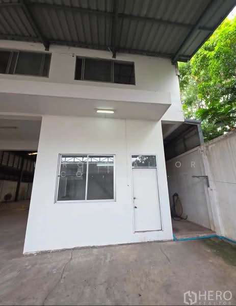For rent or sale Warehouse 720 sq.m. BTS Punnawithi Phra Khanong, Bangkok HRE01159, Bangkok, Bang Chak, Phra Khanong, Bangkok, , 720 sqm, Warehouse/Factory For Rent, by Hero Realtor Co., Ltd., 500466571 - DDproperty.com