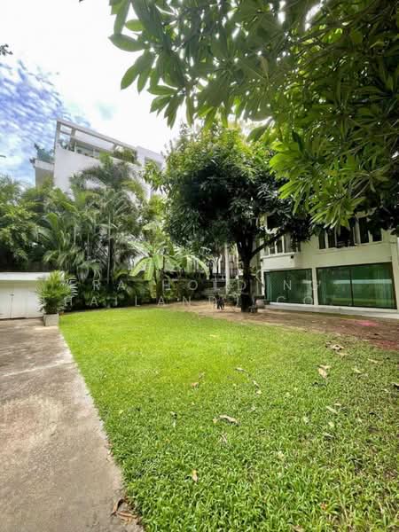 หรือ ขายพร้อมผู้เช่า พร้อมสวนส่วนตัวขนาดใหญ่, Bangkok, Lumphini, Pathum Wan, Bangkok, 2 Bedrooms, 220 sqm, Single Detached House For Sale, by ERA Holding (Thailand) Co., Ltd., 500466582 - DDproperty.com