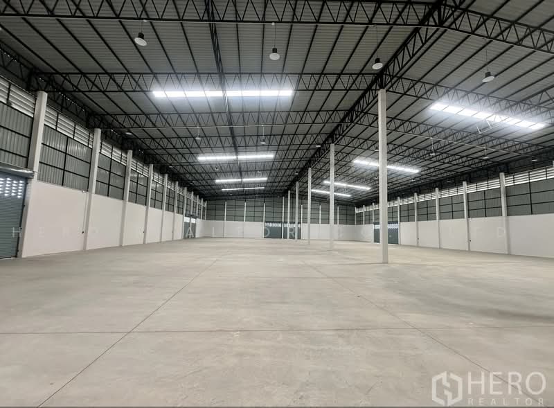 For rent or sale Factory 3600 sq.m. in Naraphirom, Bang Len, Nakhon Pathom HRE01160, Nakhon Pathom, Naraphirom, Bang Len, Nakhon Pathom, , 3,600 sqm, Warehouse/Factory For Sale, by Hero Realtor Co., Ltd., 500466584 - DDproperty.com