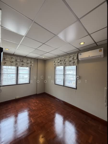House For Rent Thonglor Private And Quiet, กรุงเทพ, ทองหล่อ, คลองตันเหนือ, วัฒนา, กรุงเทพ, 320 ตร.ม., บ้านเดี่ยว ให้เช่า, โดย Suchanya Piboonwiput, 500466602 - DDproperty.com