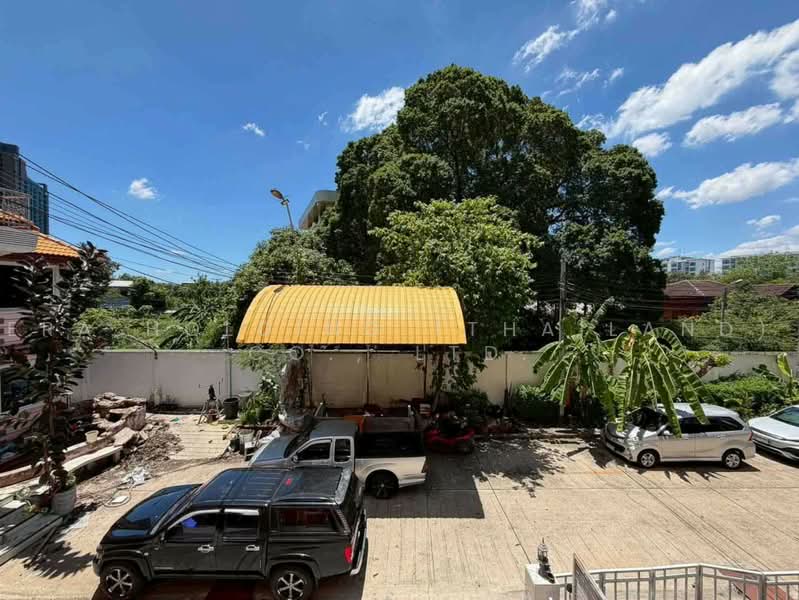 The Metro Sathorn-Kanlapaphruek, Bangkok, Kanlapaphruek Road, Bang Wa, Phasi Charoen, Bangkok, 3 Bedrooms, 135 sqm, Townhouse For Sale, by ERA Holding (Thailand) Co., Ltd., 500466634 - DDproperty.com