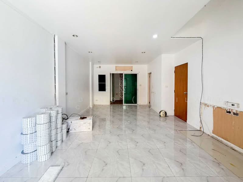 The Metro Sathorn-Kanlapaphruek, Bangkok, Kanlapaphruek Road, Bang Wa, Phasi Charoen, Bangkok, 3 Bedrooms, 135 sqm, Townhouse For Sale, by ERA Holding (Thailand) Co., Ltd., 500466634 - DDproperty.com