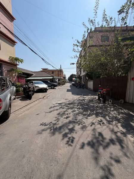 1-BR House, Bangkok, Khlong Kum, Bueng Kum, Bangkok, 1 Bedroom, 47 sqm, Single Detached House For Sale, by Komkrit Arunvessased, 500466636 - DDproperty.com