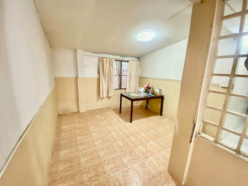 3-BR House, Bangkok, Wang Thonglang, Bangkok, 3 Bedrooms, 150 sqm, Single Detached House For Sale, by Komkrit Arunvessased, 500466645 - DDproperty.com