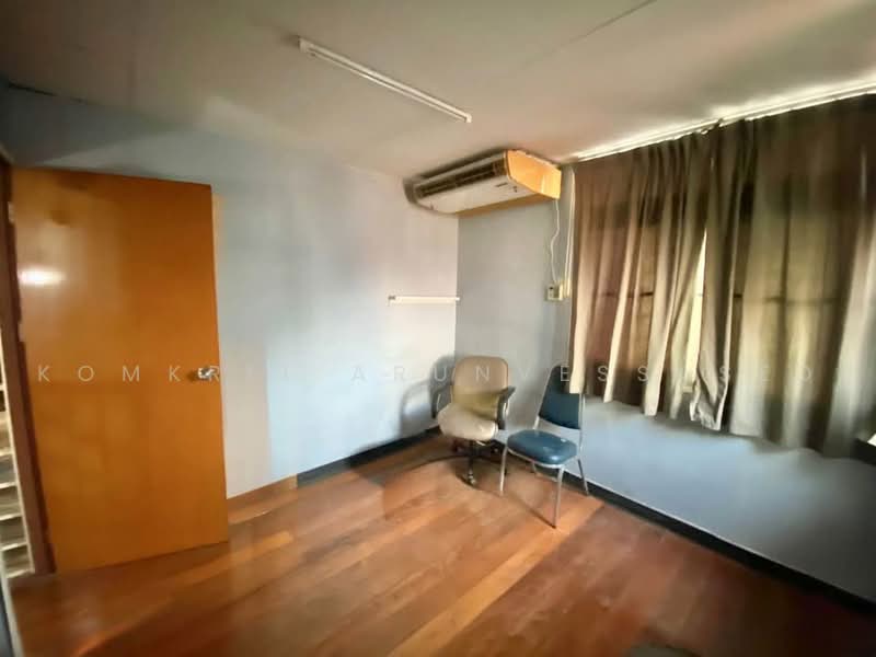 3-BR House, Bangkok, Wang Thonglang, Bangkok, 3 Bedrooms, 150 sqm, Single Detached House For Sale, by Komkrit Arunvessased, 500466645 - DDproperty.com
