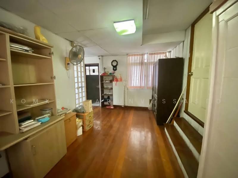 3-BR House, Bangkok, Wang Thonglang, Bangkok, 3 Bedrooms, 150 sqm, Single Detached House For Sale, by Komkrit Arunvessased, 500466645 - DDproperty.com