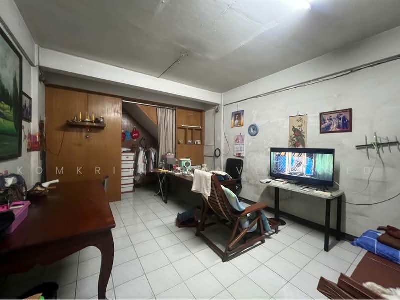 3-BR Townhouse, Bangkok, Prawet, Bangkok, 3 Bedrooms, 150 sqm, Townhouse For Sale, by Komkrit Arunvessased, 500466656 - DDproperty.com