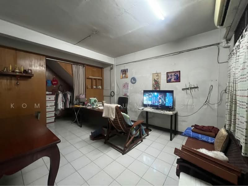 3-BR Townhouse, Bangkok, Prawet, Bangkok, 3 Bedrooms, 150 sqm, Townhouse For Sale, by Komkrit Arunvessased, 500466656 - DDproperty.com