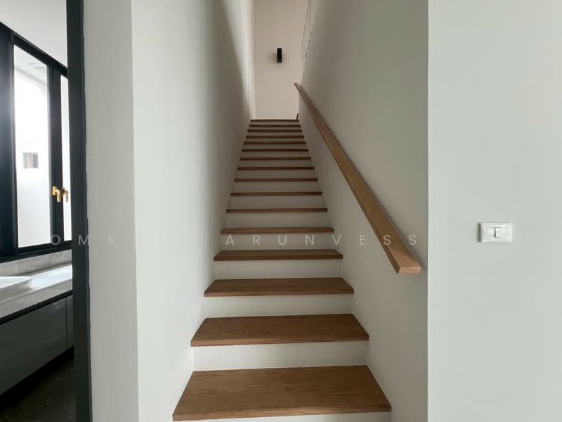 The Master Ekkamai-Ramintra, Bangkok, Soi Ramintra 39, Tha Rang, Bang Khen, Bangkok, 4 Bedrooms, 419 sqm, Single Detached House For Rent, by Komkrit Arunvessased, 500466660 - DDproperty.com